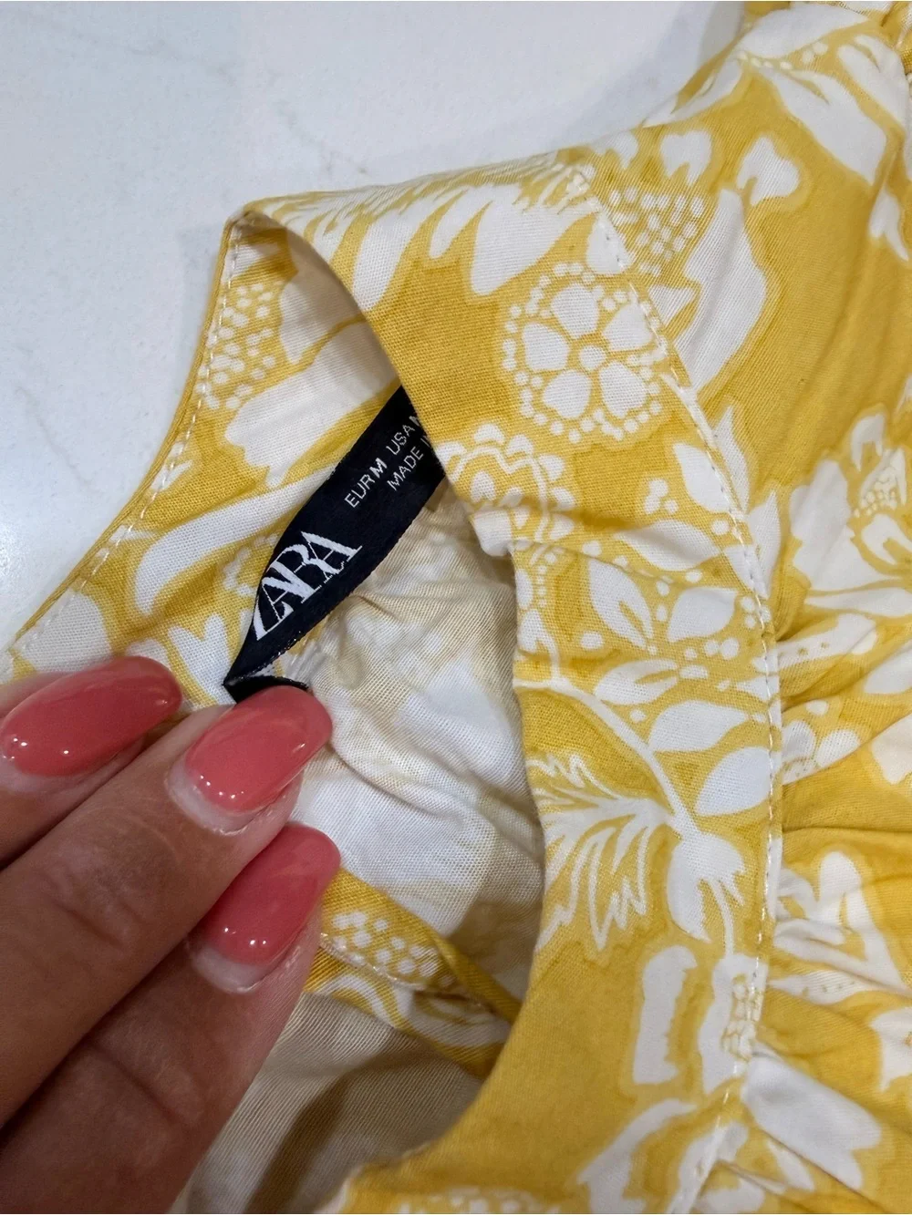 EUC – Zara Yellow White Floral Peplum Blouse - Medium